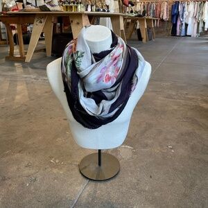 813 Ottotredici Floral Print Scarf